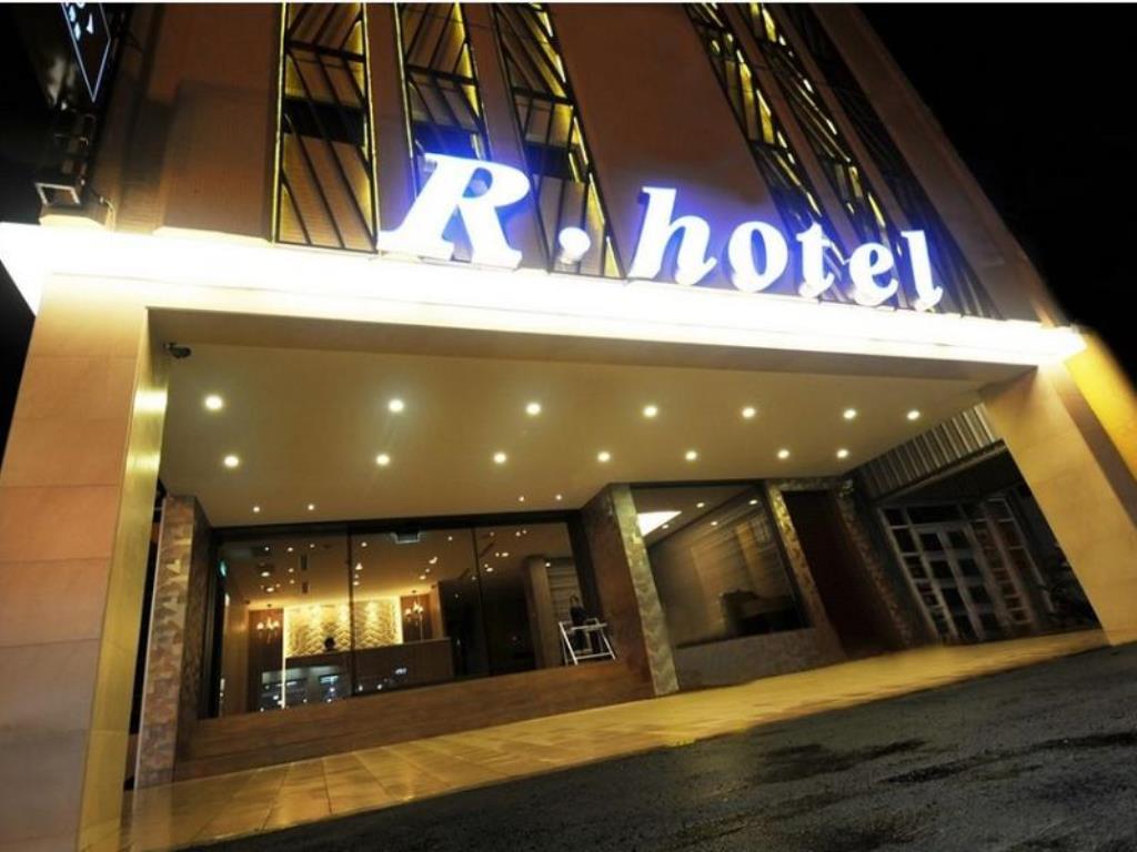 河堤時尚旅店-恆春館(The Riverside Hotel Hengchun)