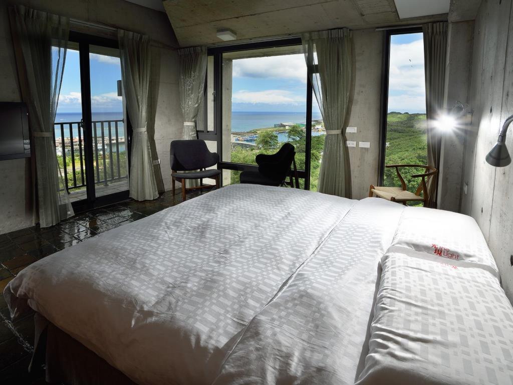 光現旅宿(The Light Inn)