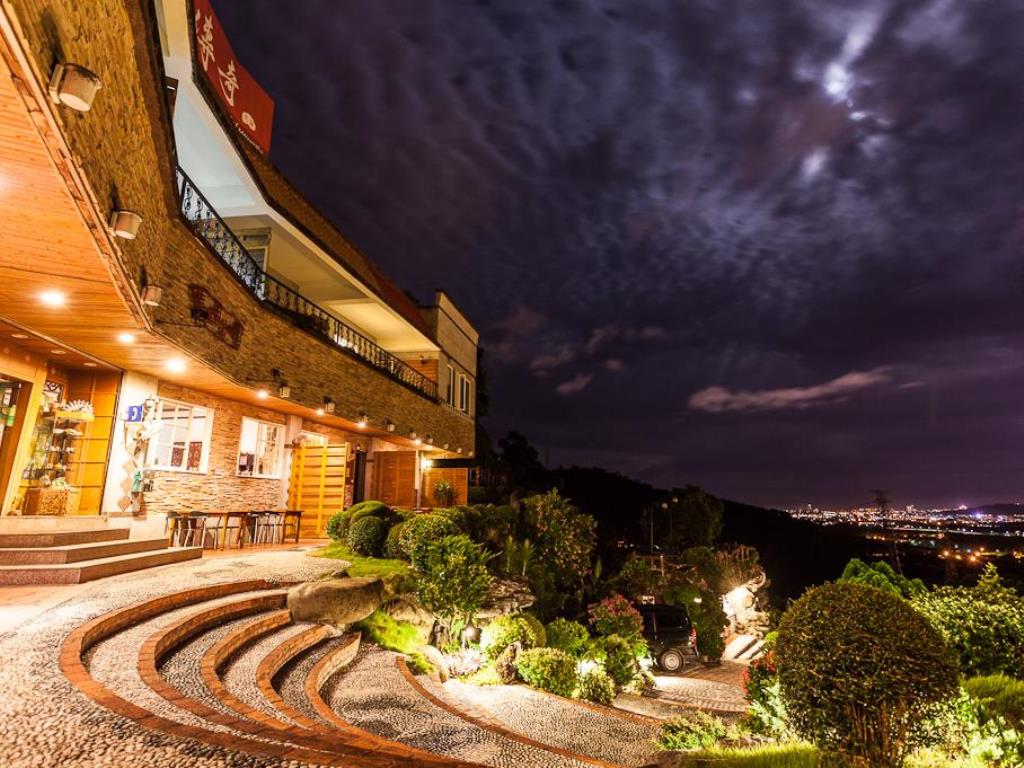 山中傳奇(Mountain House)