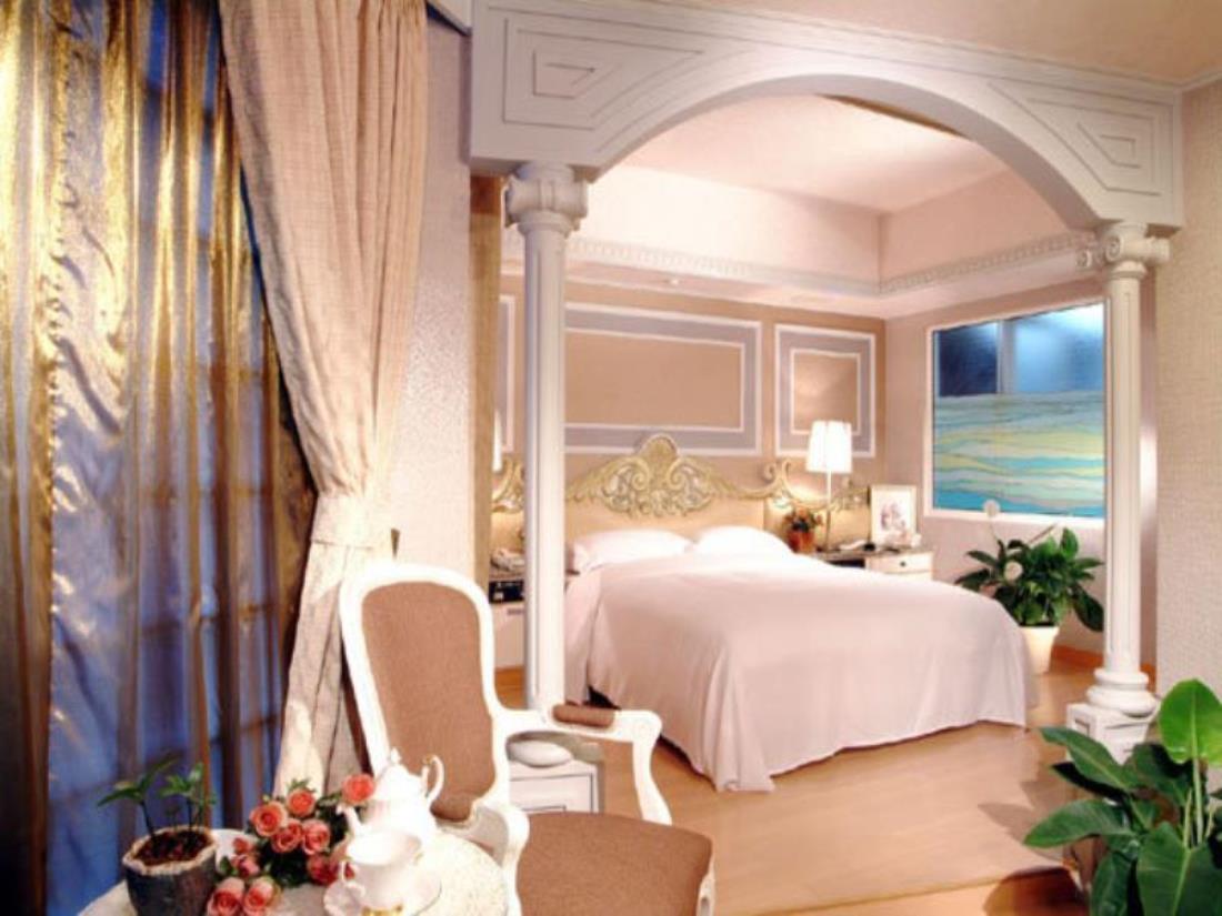 凱莎琳商務大飯店(Katherine Plaza Hotel)