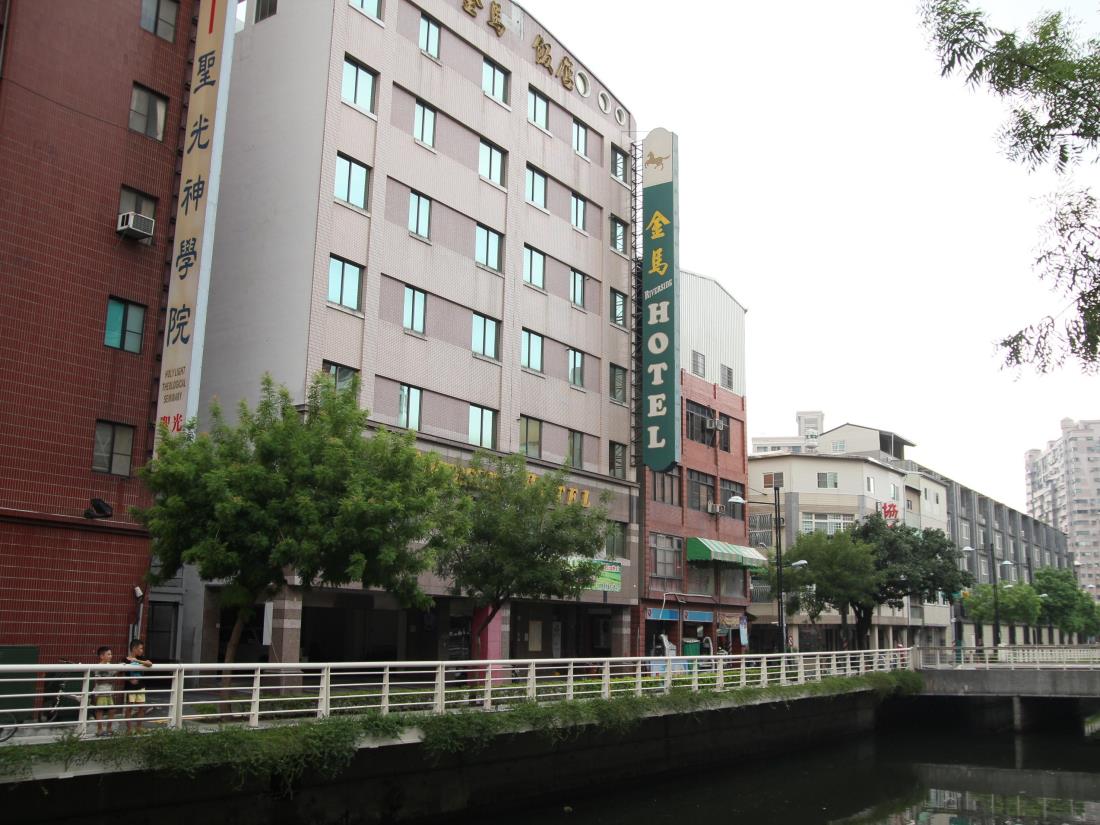 金馬大飯店(Riverside Hotel)