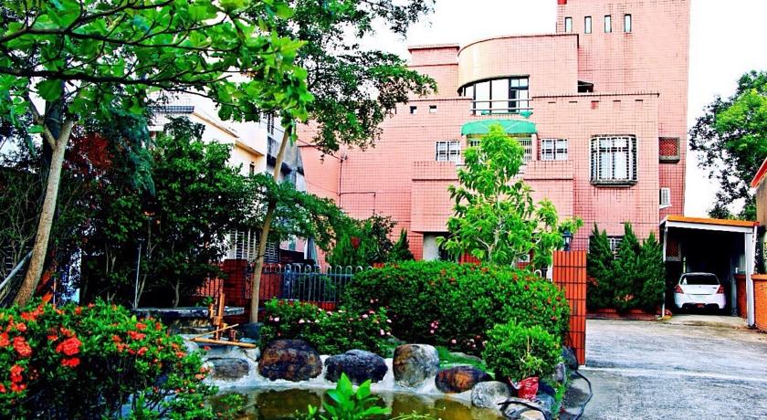 小白球休閒會館(Yilan Golf B&B)