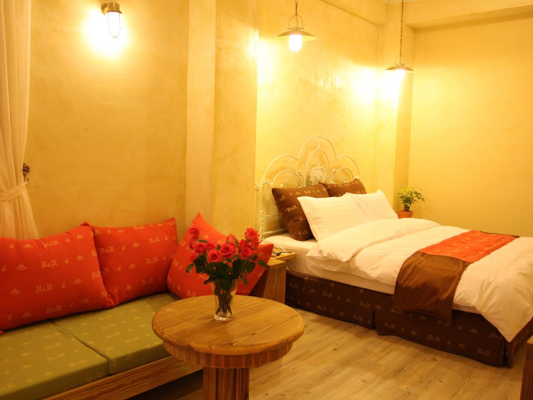 玫瑰森林酒店(R&R Hotel)