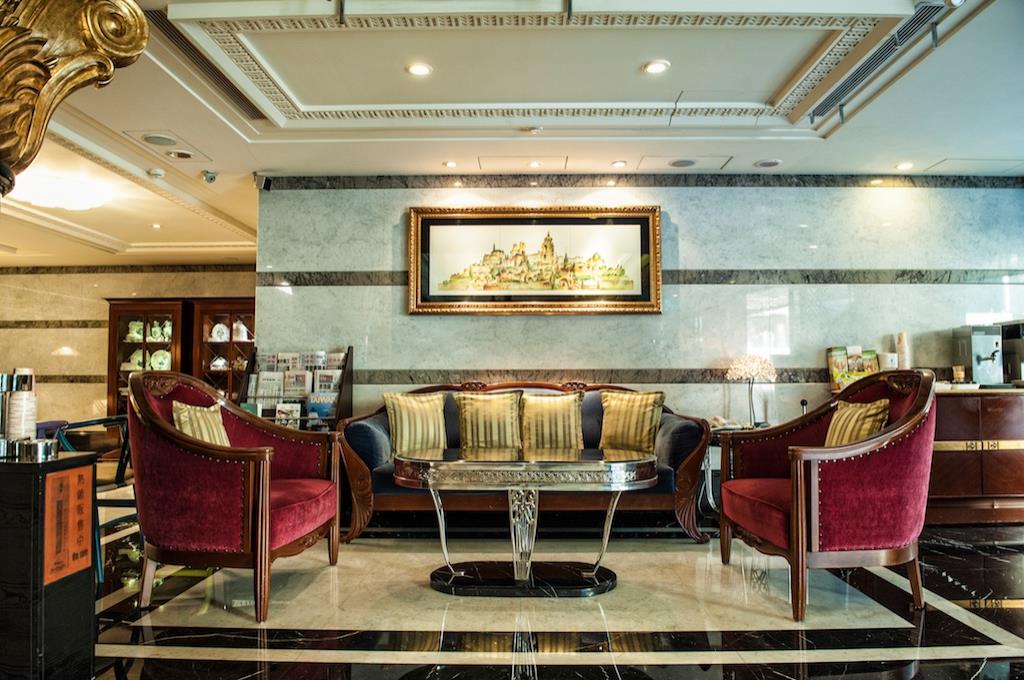 豪麗大飯店(Royal Palace Hotel)