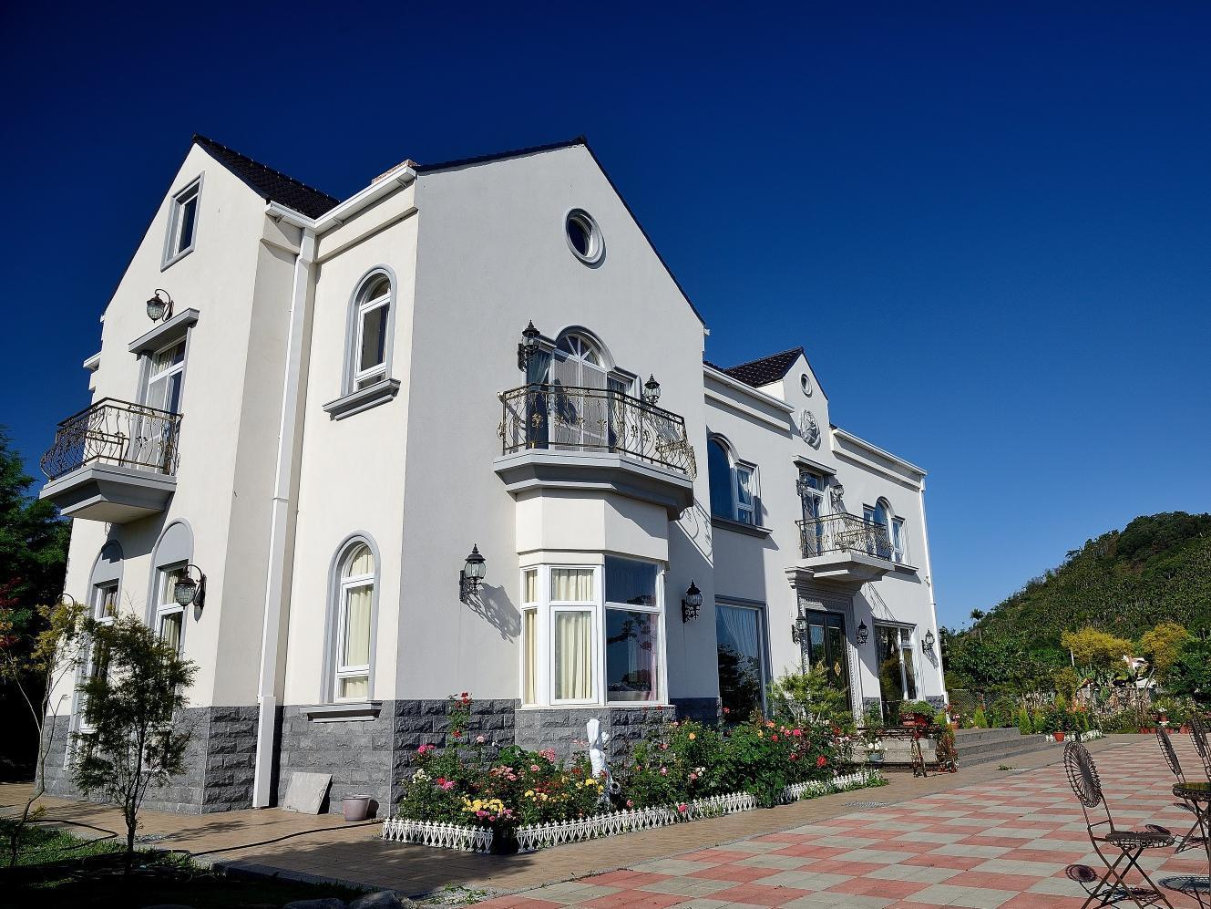 維多麗亞玫瑰莊園(Victoria Manor)