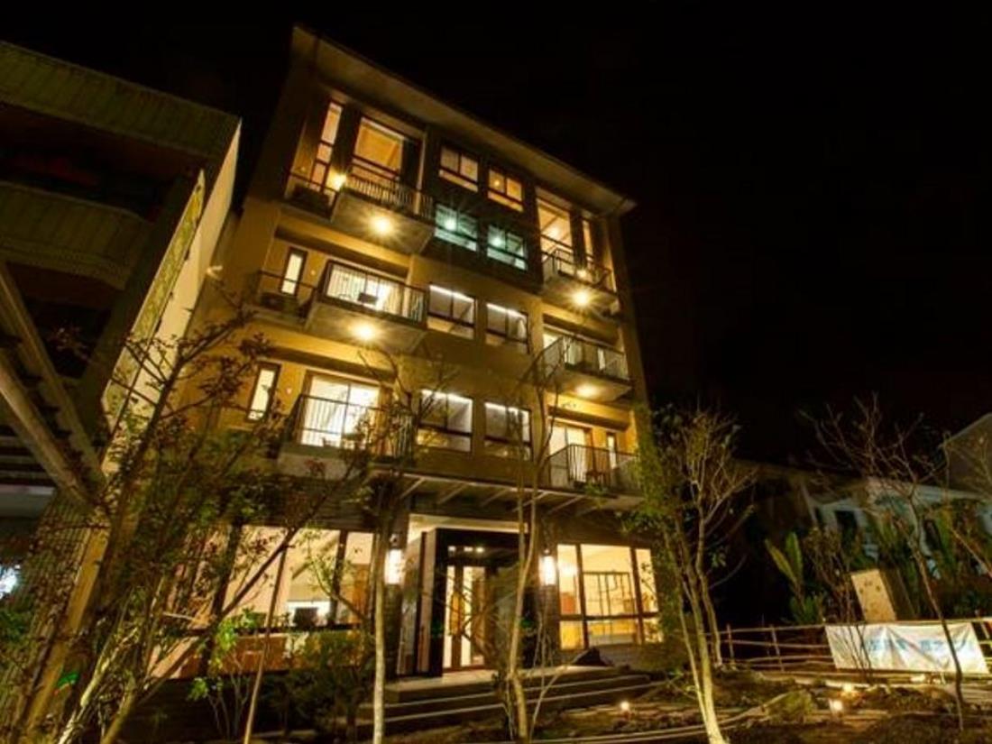 兩腳詩集概念旅館(Footprint Inn)