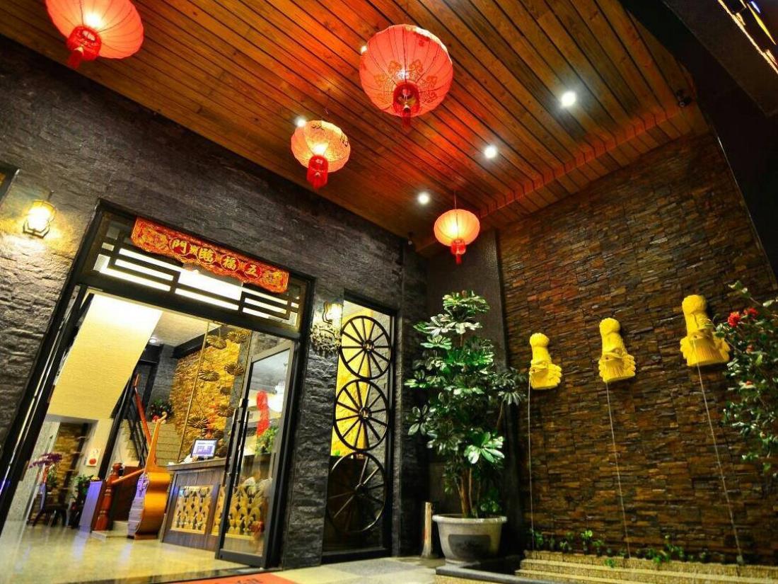 綠芳水岸觀景民宿(Lu Fang View Guest House)