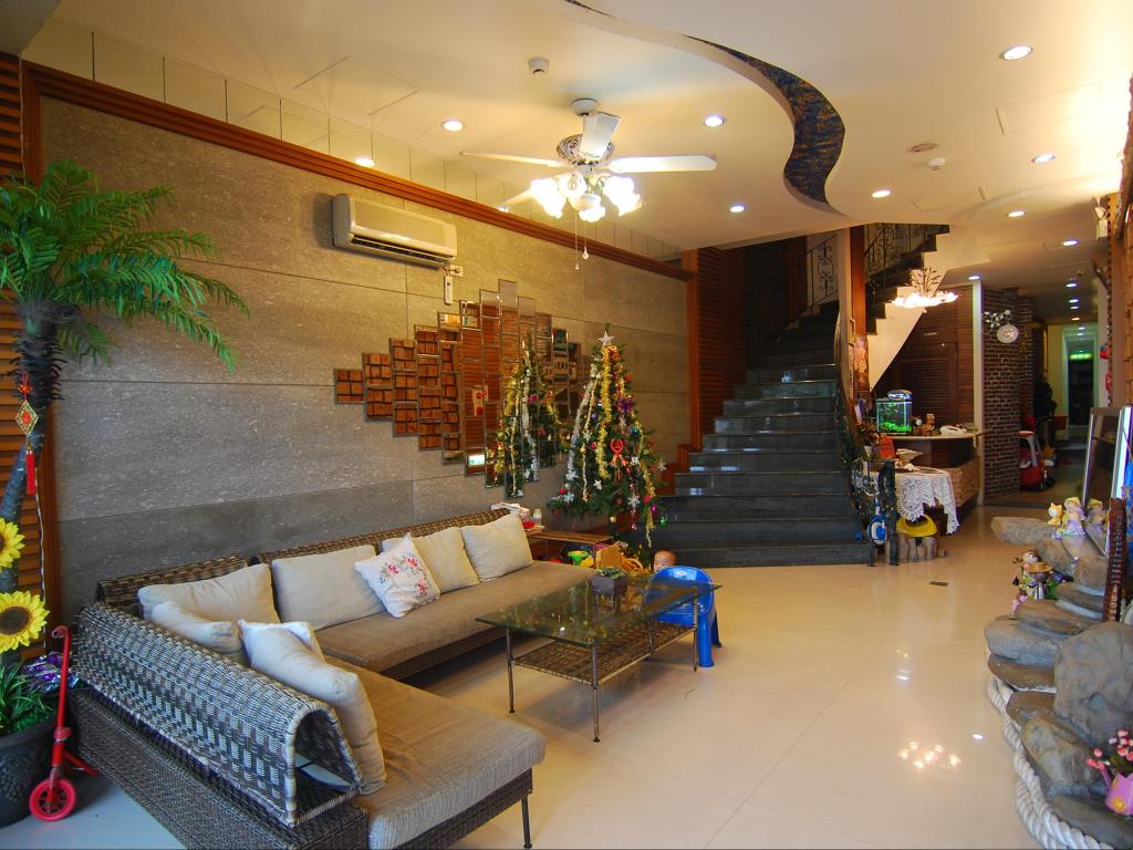 明君旅棧(Ming-Jun Holiday Inn)