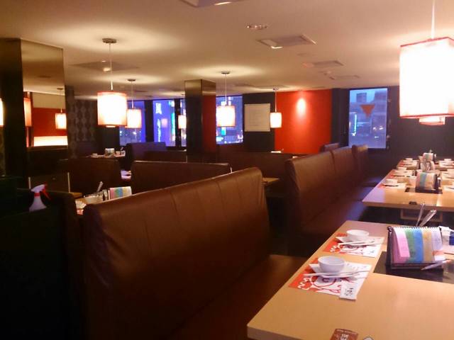 小蒙牛頂級麻辣養生鍋(中壢店)