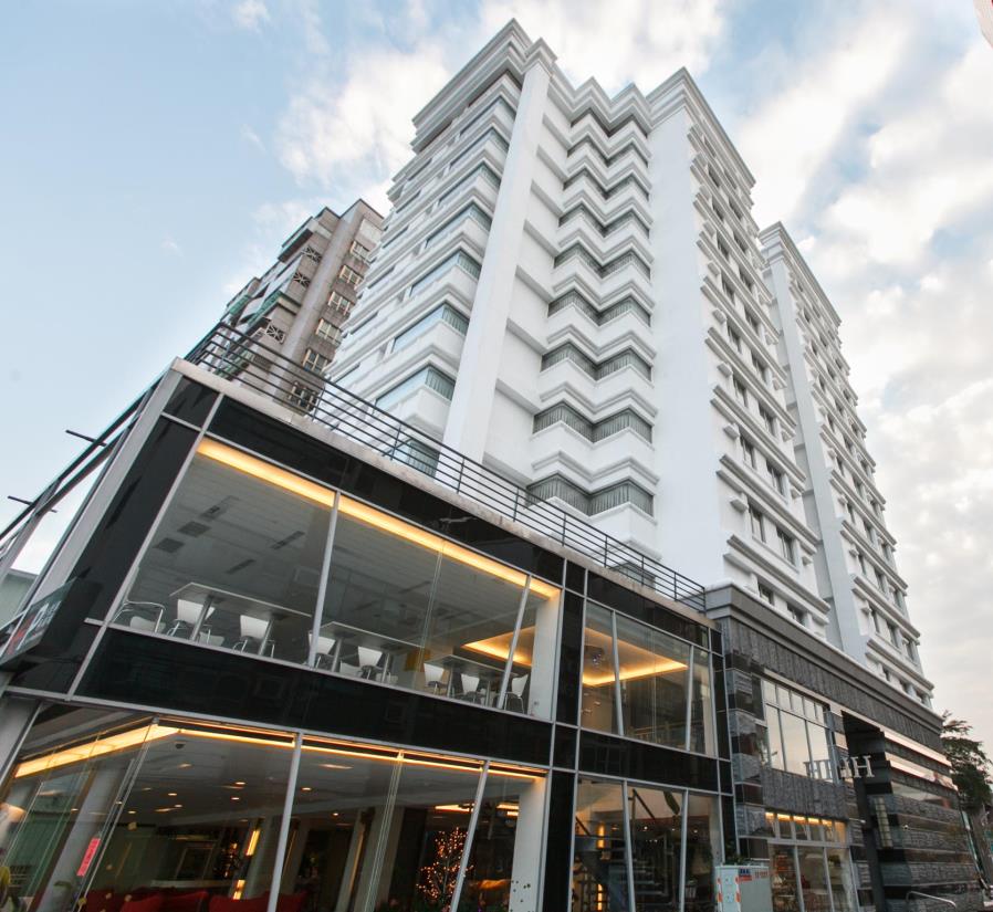 HOTEL HI 新民店(Hotel Hi Xinmin)