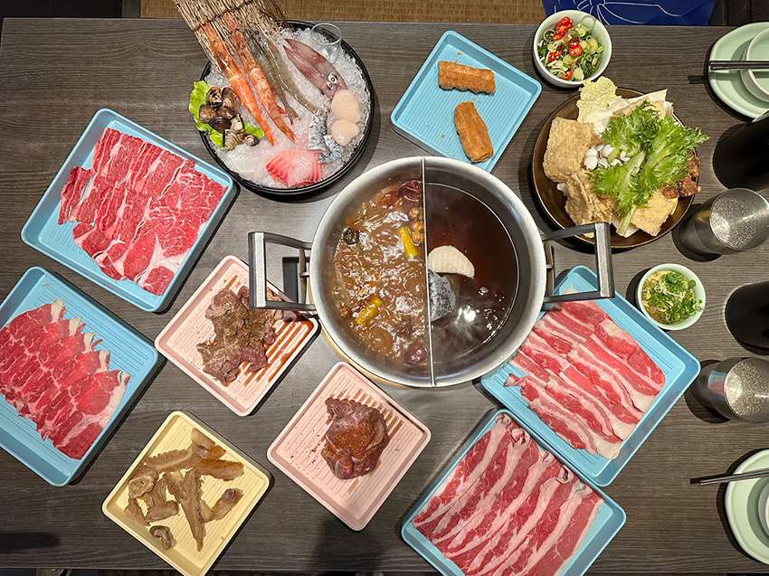 這一鍋皇室秘藏鍋物(台中崇德殿)火鍋吃到飽，4種價位任選｜內含菜單｜台中火鍋吃到飽