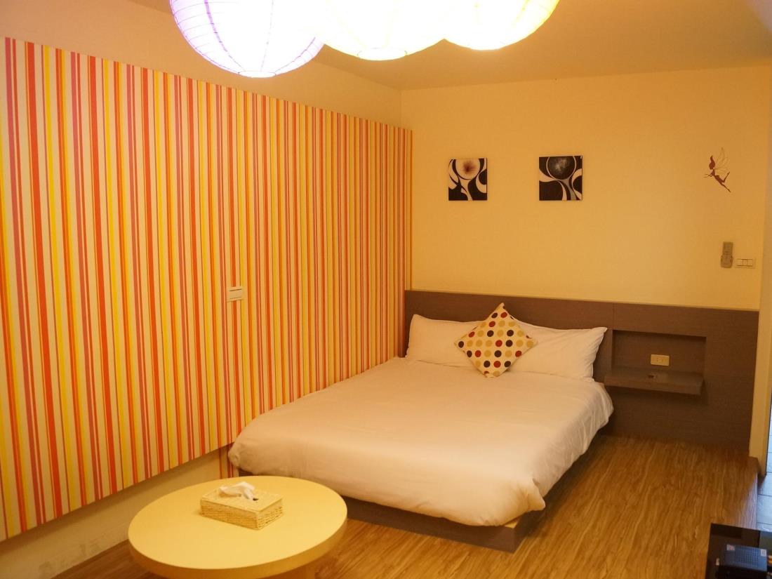 花草行館站前二館(Flower House II)