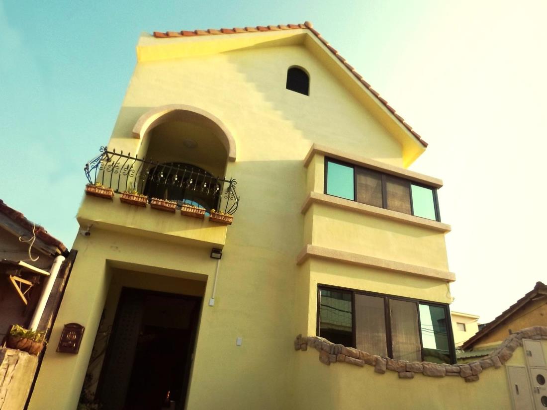 屋頂上的星塵(Stardust Inn)