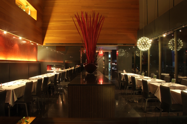 西堤牛排(高雄富國店)