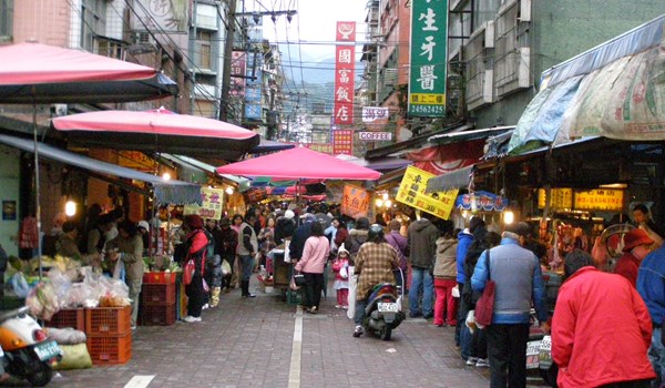 基隆七堵廟口市場美食圈