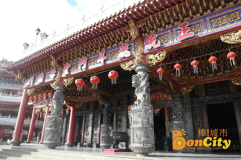 正統鹿耳門聖母廟