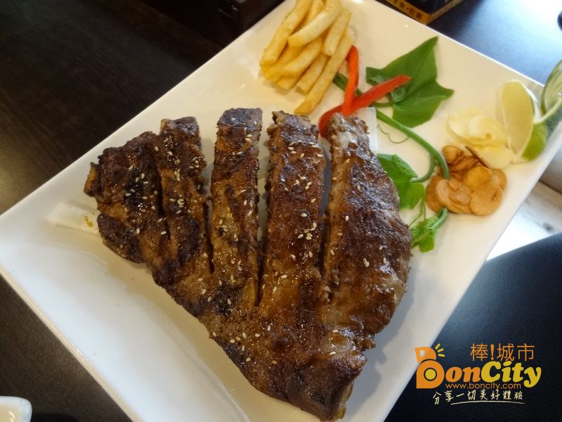 炫牛碳燒牛排館