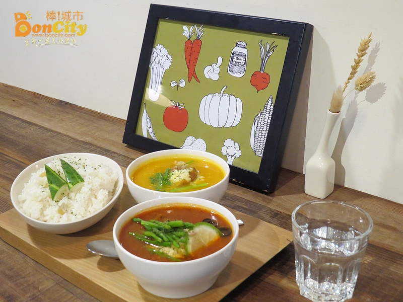 「SOUP STOCK STORE 家 · 溫度 · 湯專門店(公正店)」是家、有溫度、好湯！