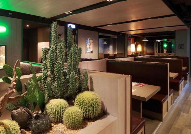 EASYHOUSE CAFÉ(台北板橋店)