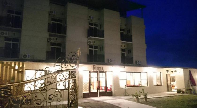 四季莊園(Four Seasons Manor)