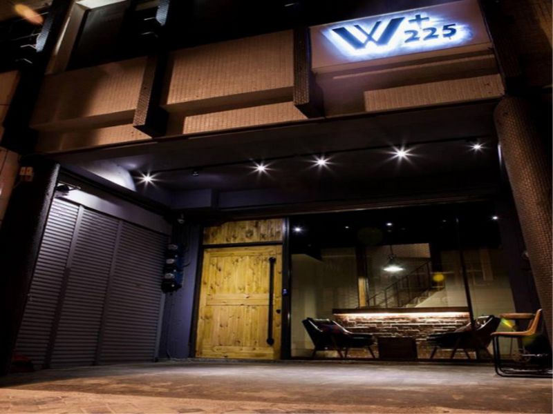 W Plus 225民宿(W Plus 225 Guest House)
