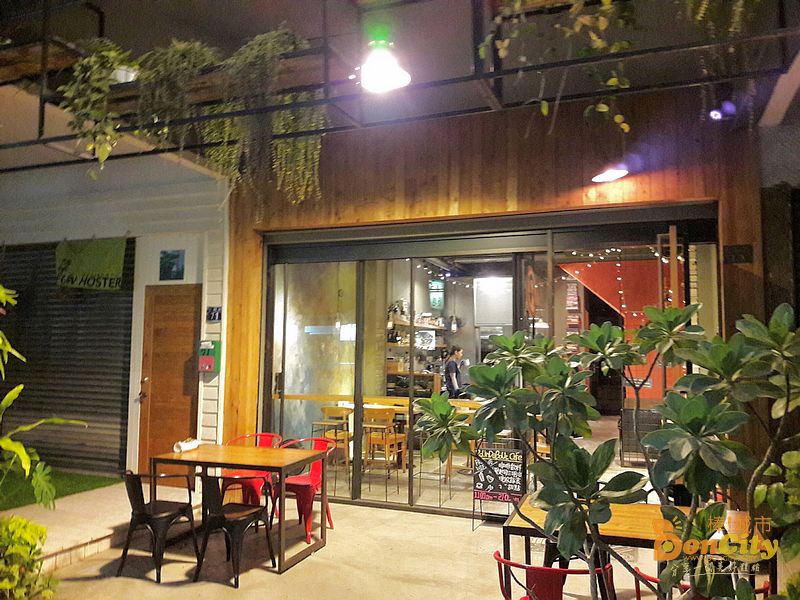 Roundabout Café