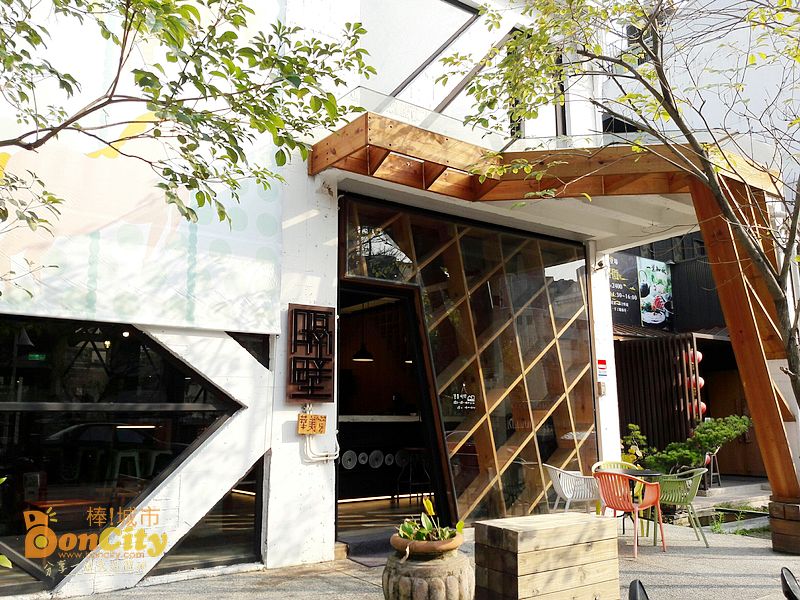 隔壁咖啡Next Door Cafe