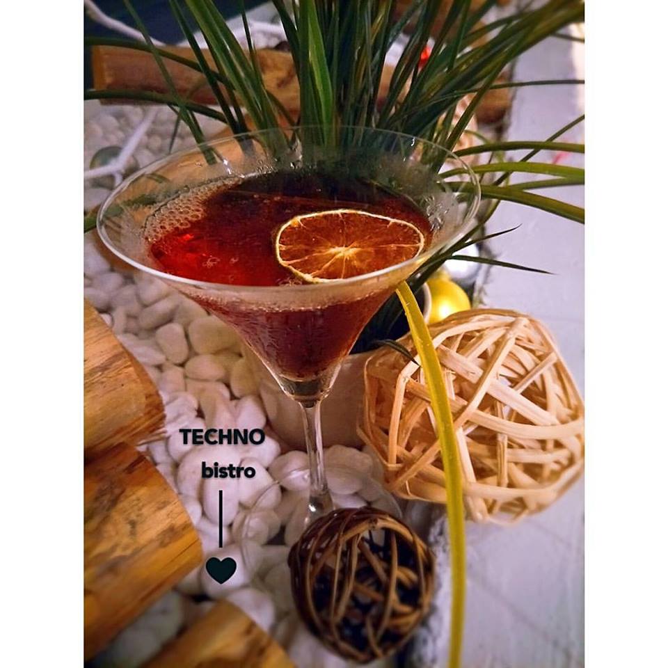 鐵克諾餐酒館(台中西區異國料理餐酒館)