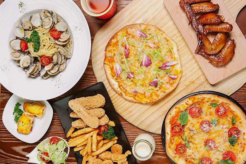 蜂潮複合式餐廳(台中西區複合式餐廳)