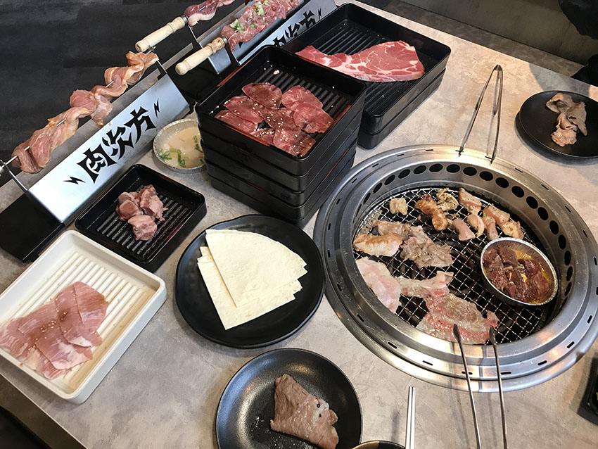肉次方燒肉放題(台北西門町燒烤燒肉吃到飽)