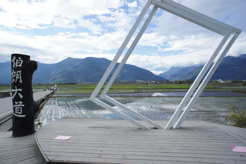 台東池上伯朗大道-金城武樹、浮圳自行車道、錦園洗衣亭、大觀樓、大坡池